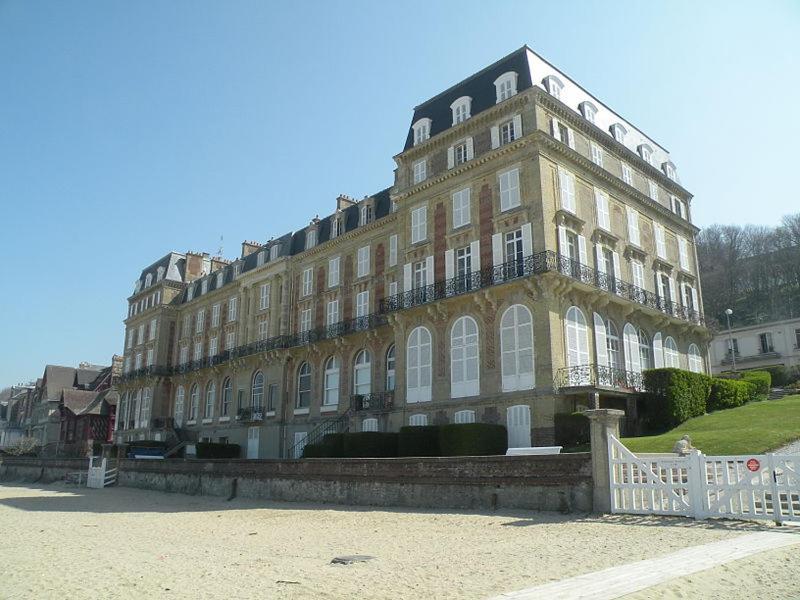 Chambre Grand Lit "Pieds Dans L'Eau" A Trouville エクステリア 写真