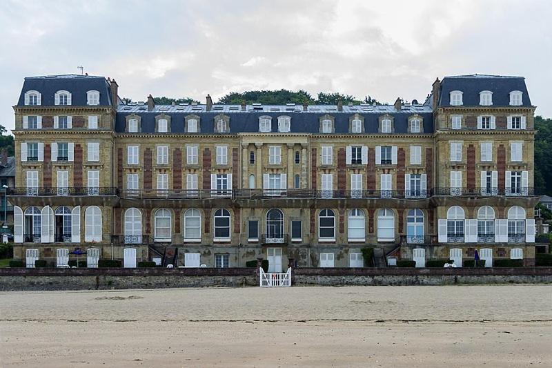 Chambre Grand Lit "Pieds Dans L'Eau" A Trouville エクステリア 写真